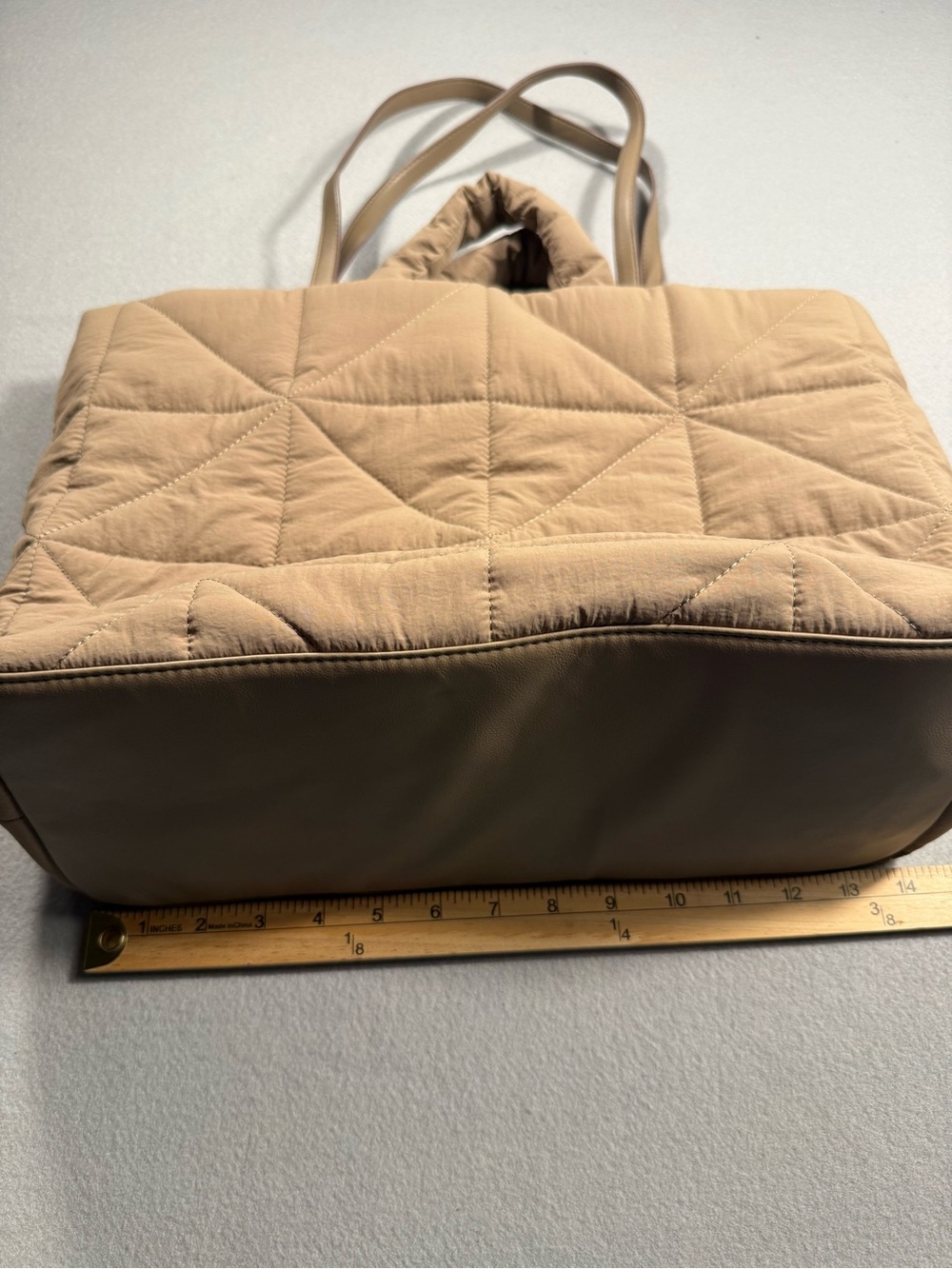 a new day Kate Quilted Tote Handbag Beige Tan Neutral Magnetic Closure - Picture 9 of 9